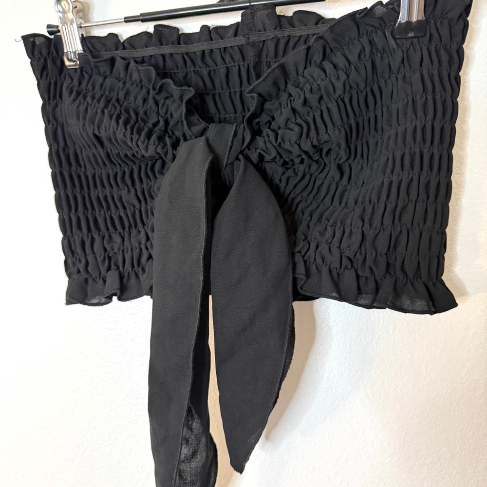 Size Medium Black Smocked Tube Top Strapless with Front Bow Stretchy & Stylish